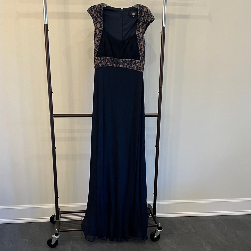 Tadashi Elegant Navy Blue Evening Gown